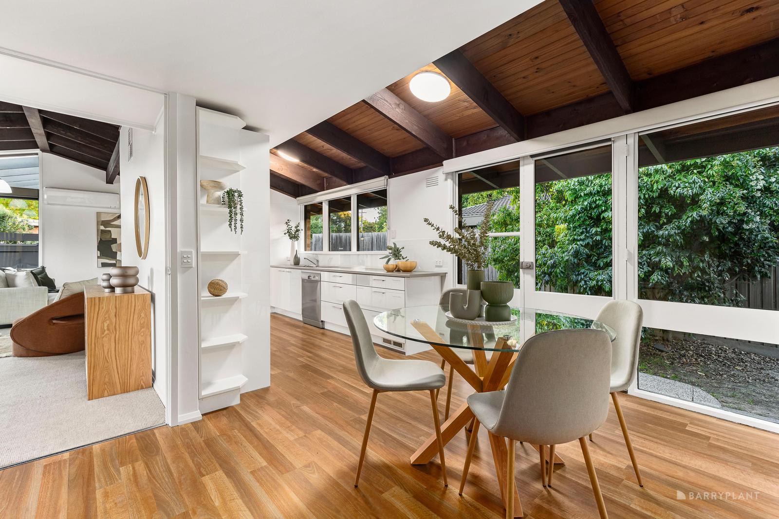 71 Lowan Avenue, Templestowe Lower, VIC 3107 - Thumbnail 2 - 26/12/2024