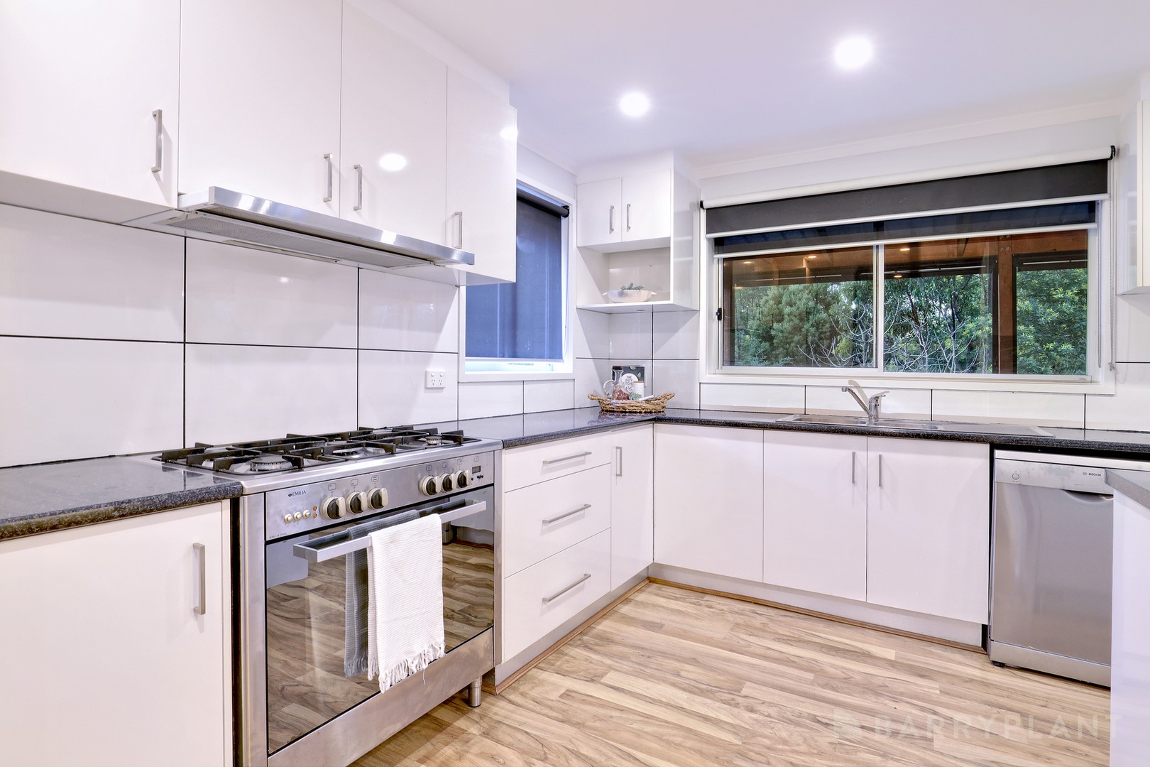 71 Marks Lane, Emerald, VIC 3782, Emerald - Thumbnail 5