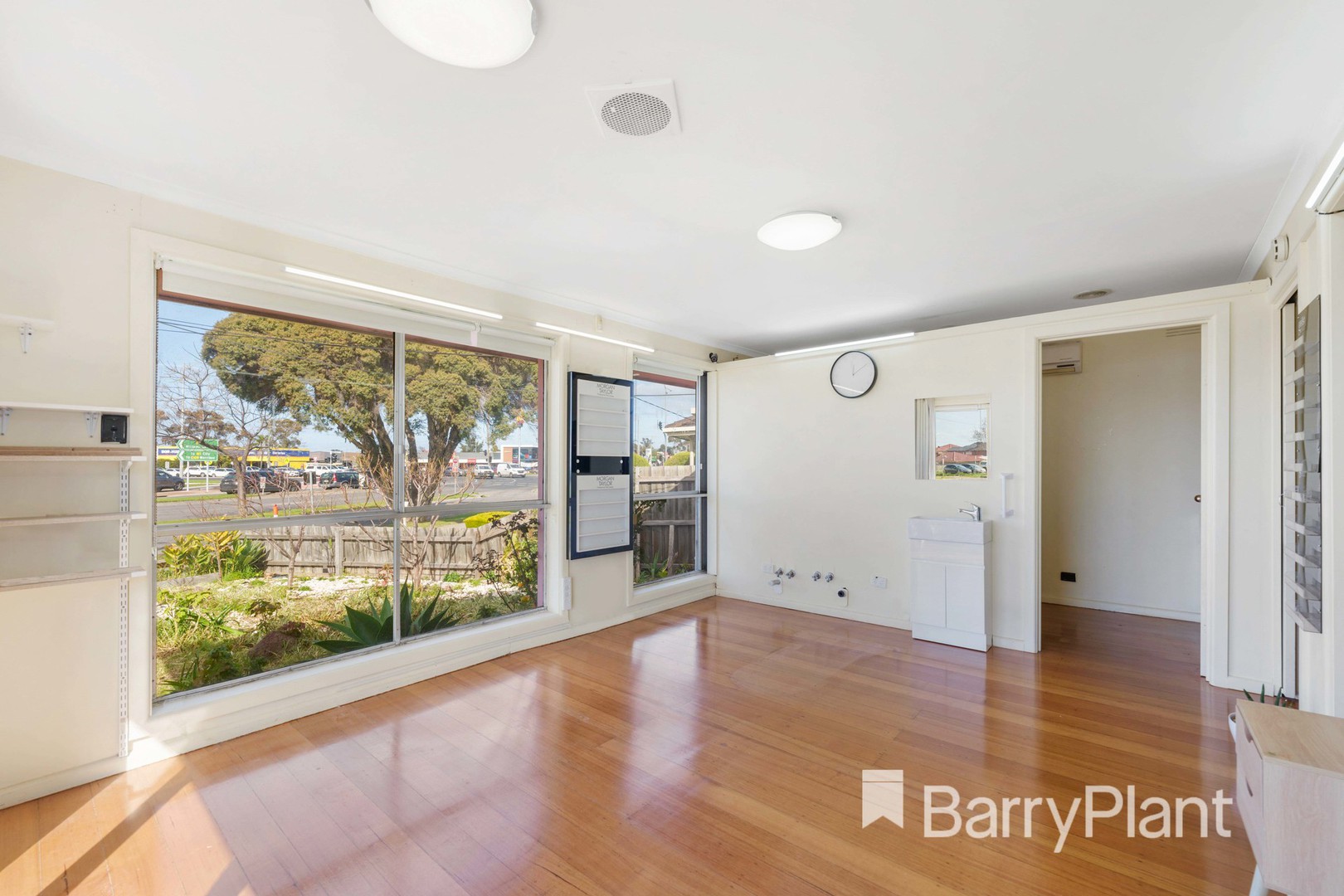 71 Morris Road, Hoppers Crossing, VIC 3029, Hoppers Crossing - Thumbnail 3