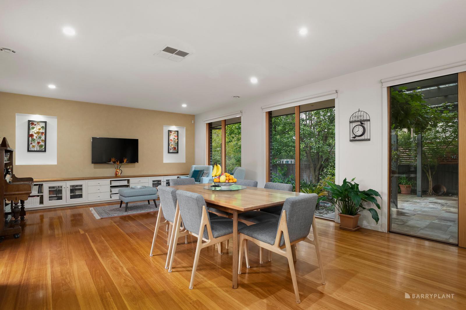 71 Springthorpe Boulevard, Macleod, VIC 3085, Macleod - Thumbnail 4