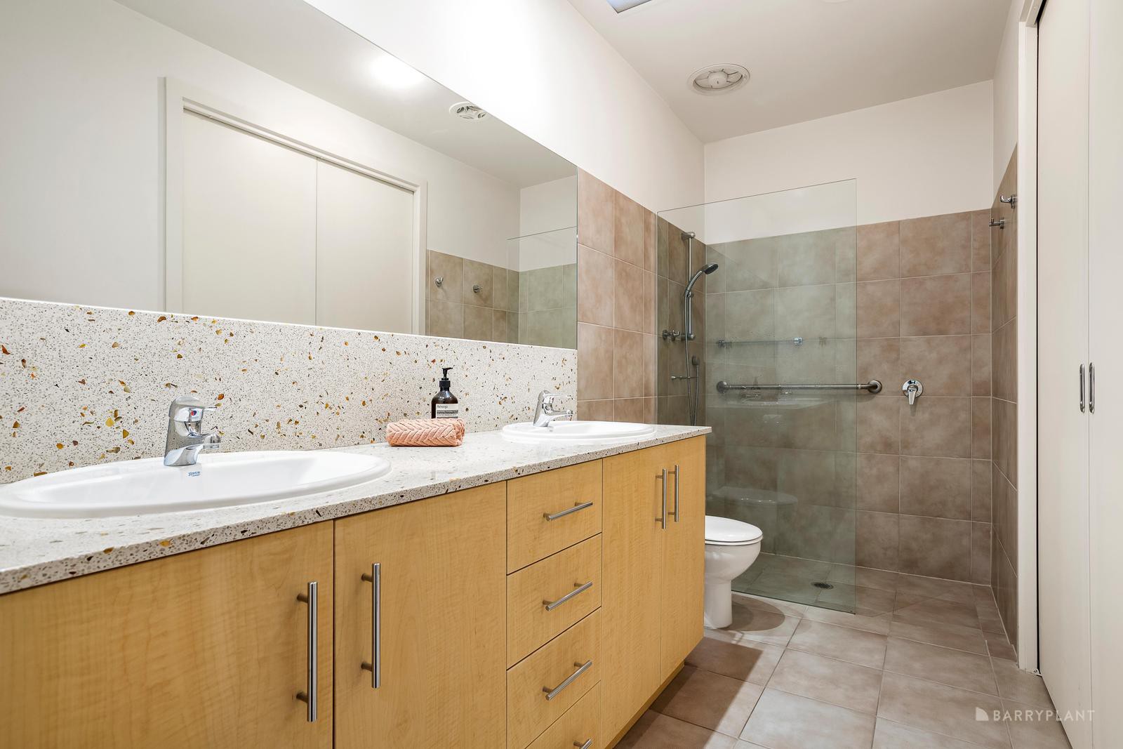 71 Springthorpe Boulevard, Macleod, VIC 3085, Macleod - Thumbnail 7