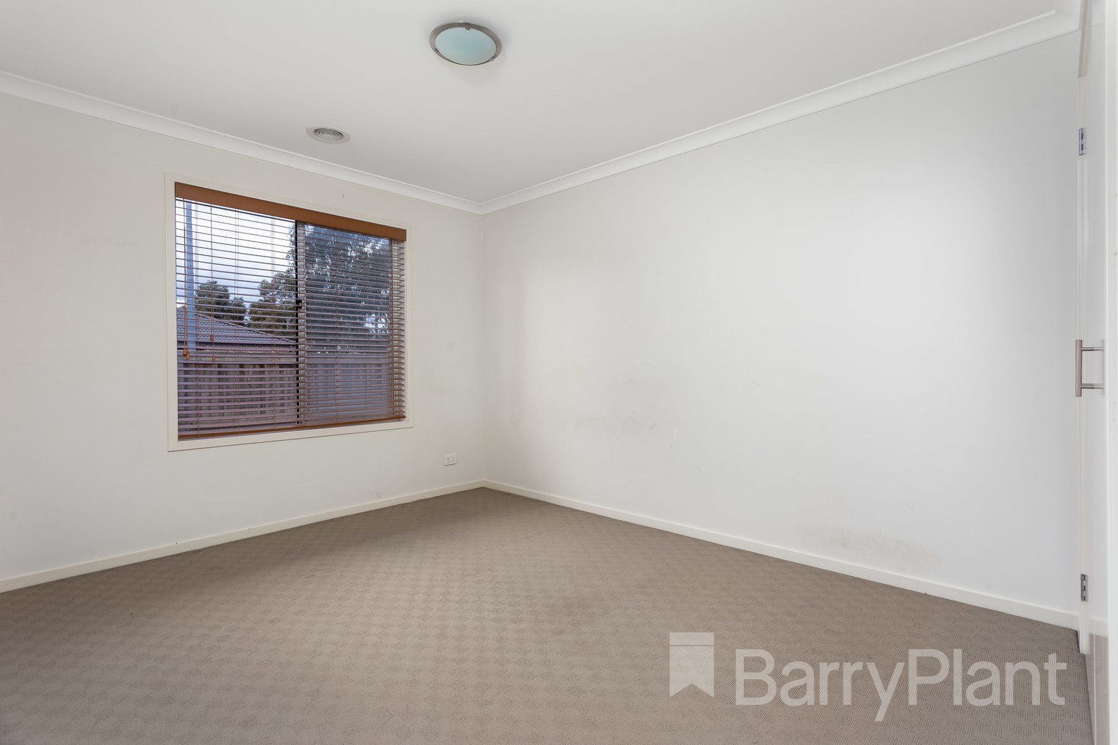 71 Tristania Drive, Point Cook, VIC 3030, Point Cook - Thumbnail 4