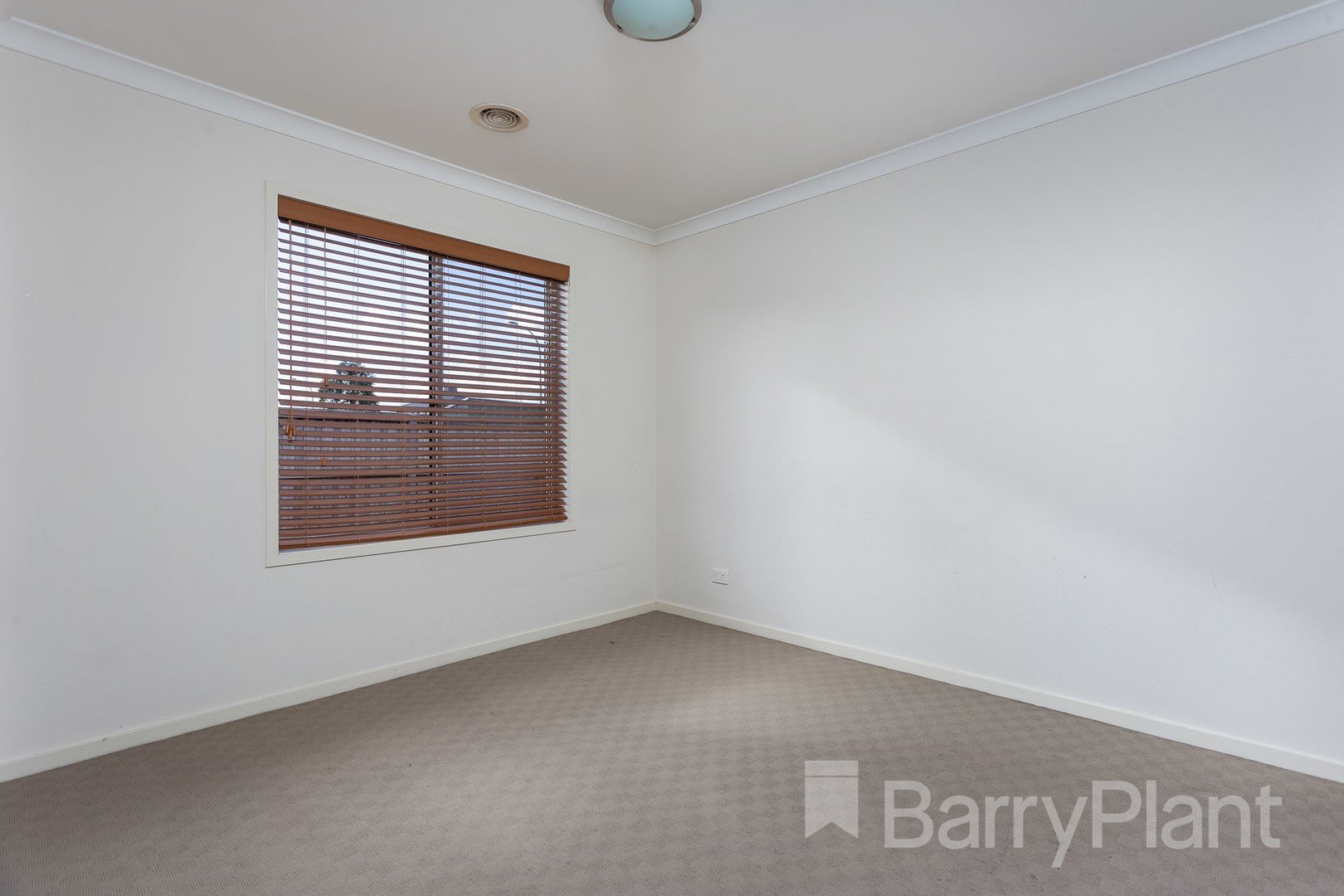 71 Tristania Drive, Point Cook, VIC 3030, Point Cook - Thumbnail 5