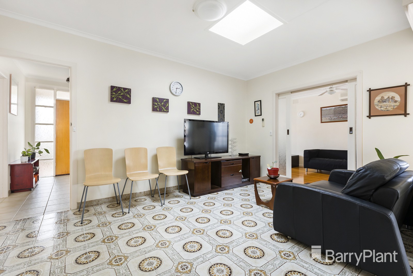 71 View Mount Road, Glen Waverley, VIC 3150, Glen Waverley - Thumbnail 3