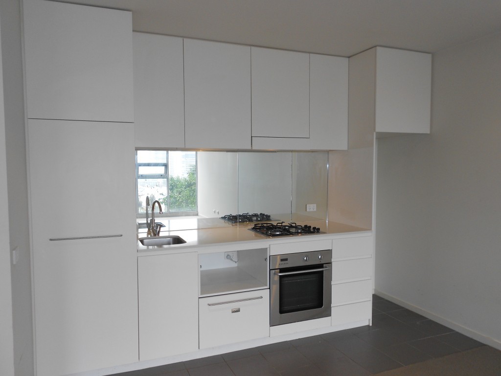 711/8 Mccrae Street, Docklands, VIC 3008 - Thumbnail 2 - 11/09/2024