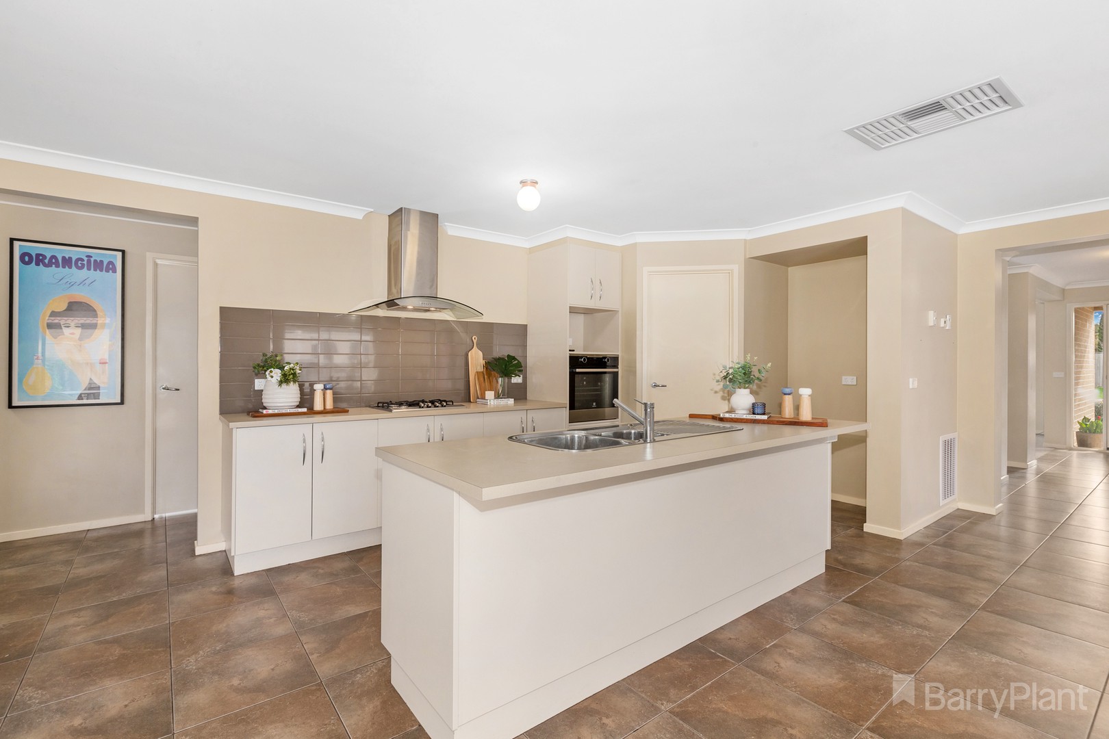 72 Augusta Way, Hidden Valley, VIC 3756, Hidden Valley - Thumbnail 4