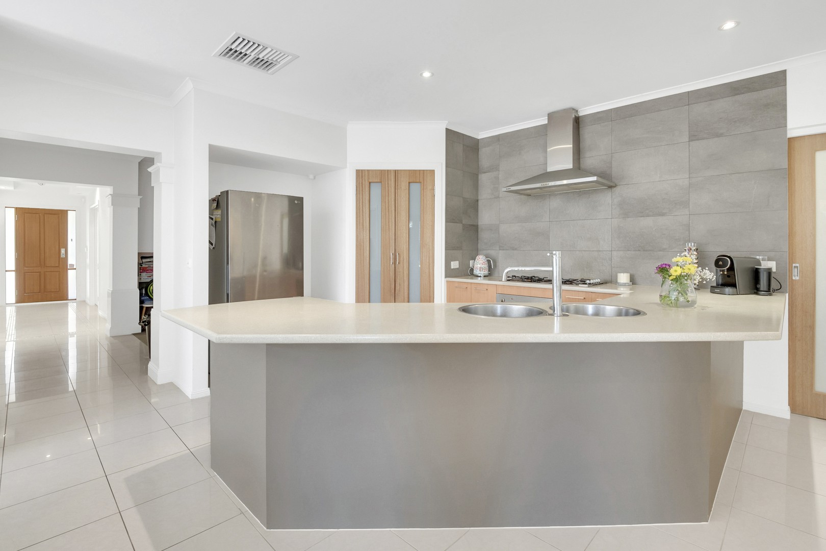 72 Axminster Drive, Craigieburn, VIC 3064, Craigieburn - Thumbnail 2