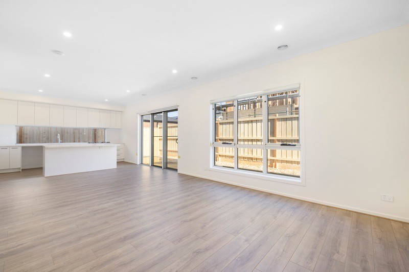 72 Bliss Street, Point Cook, VIC 3030, Point Cook - Thumbnail 2