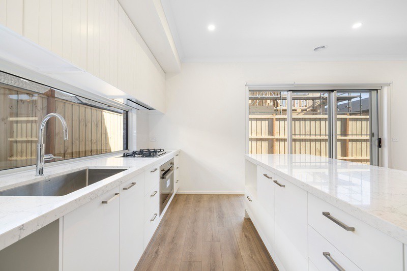 72 Bliss Street, Point Cook, VIC 3030, Point Cook - Thumbnail 3