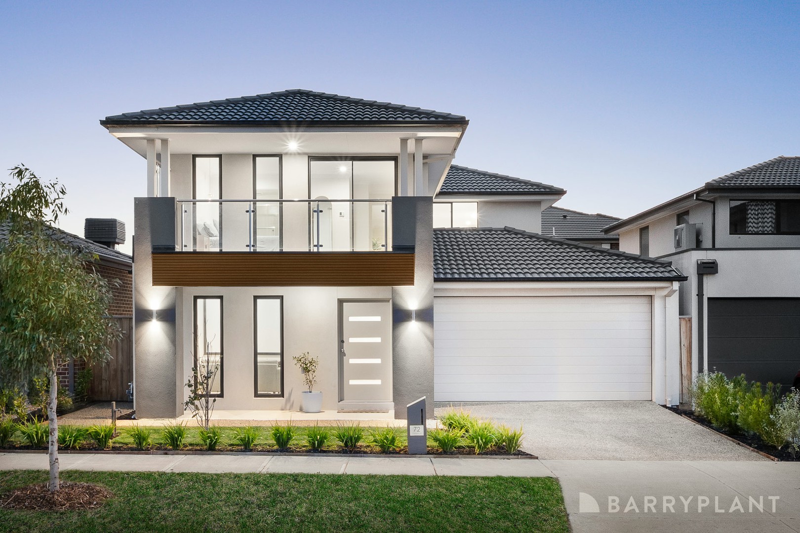 72 Carora Circuit, Clyde North, VIC 3978 - Thumbnail 2 - 04/06/2025