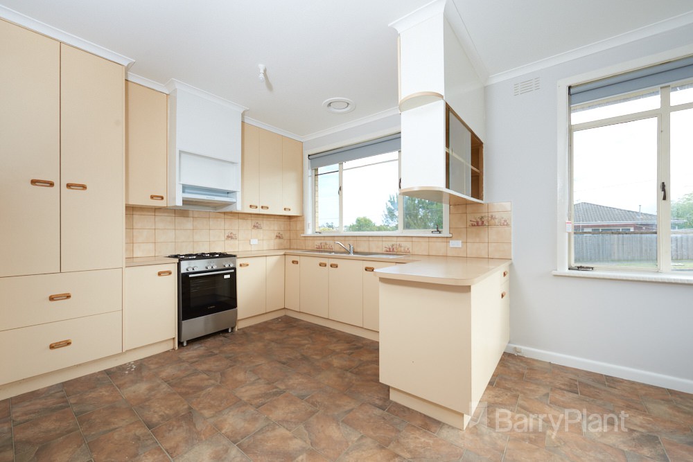 72 Doveton Avenue, Eumemmerring, VIC 3177 - Thumbnail 2 - 07/04/2022