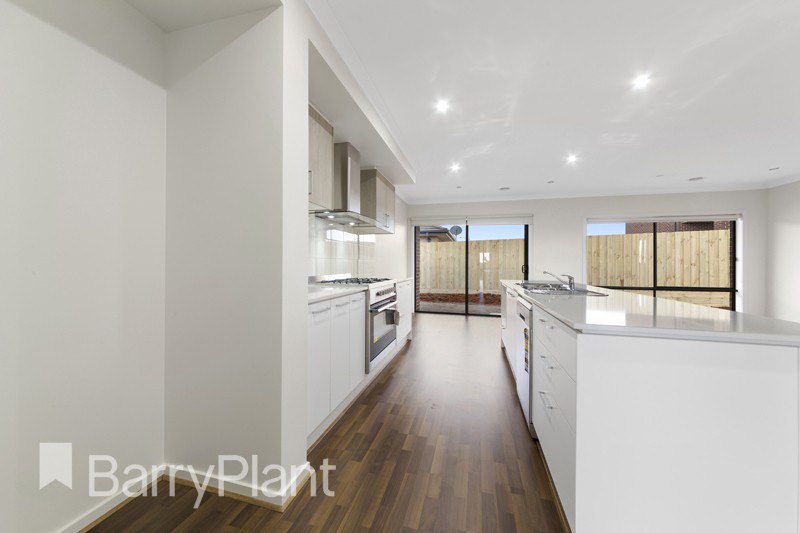 72 Frontier Avenue, Aintree, VIC 3336, Aintree - Thumbnail 3