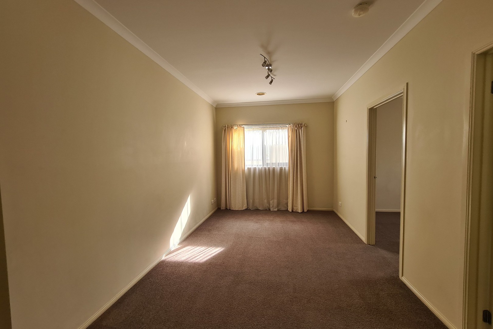 72 Hamilton Hume Parade, Craigieburn, VIC 3064, Craigieburn - Thumbnail 5