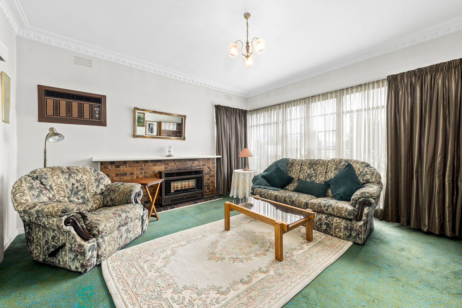 72 Hotham Road, Niddrie, VIC 3042 - Thumbnail 2 - 18/08/2022