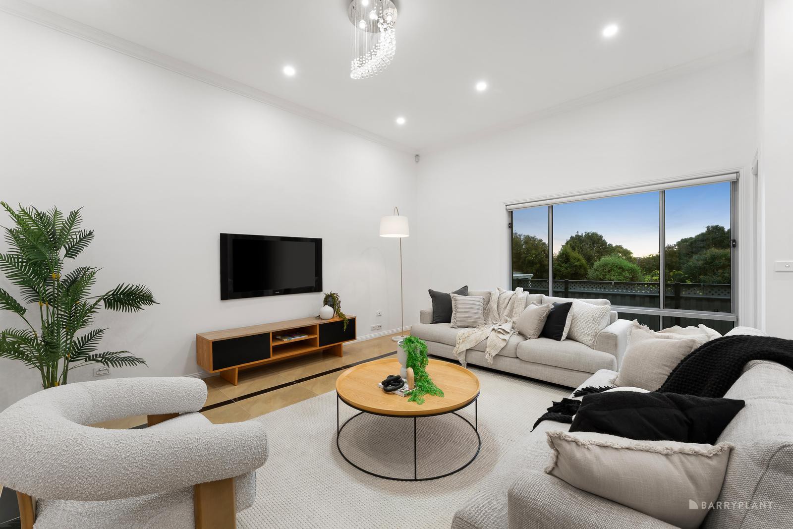 72 Leeds Street, Doncaster East, VIC 3109, Doncaster East - Thumbnail 5