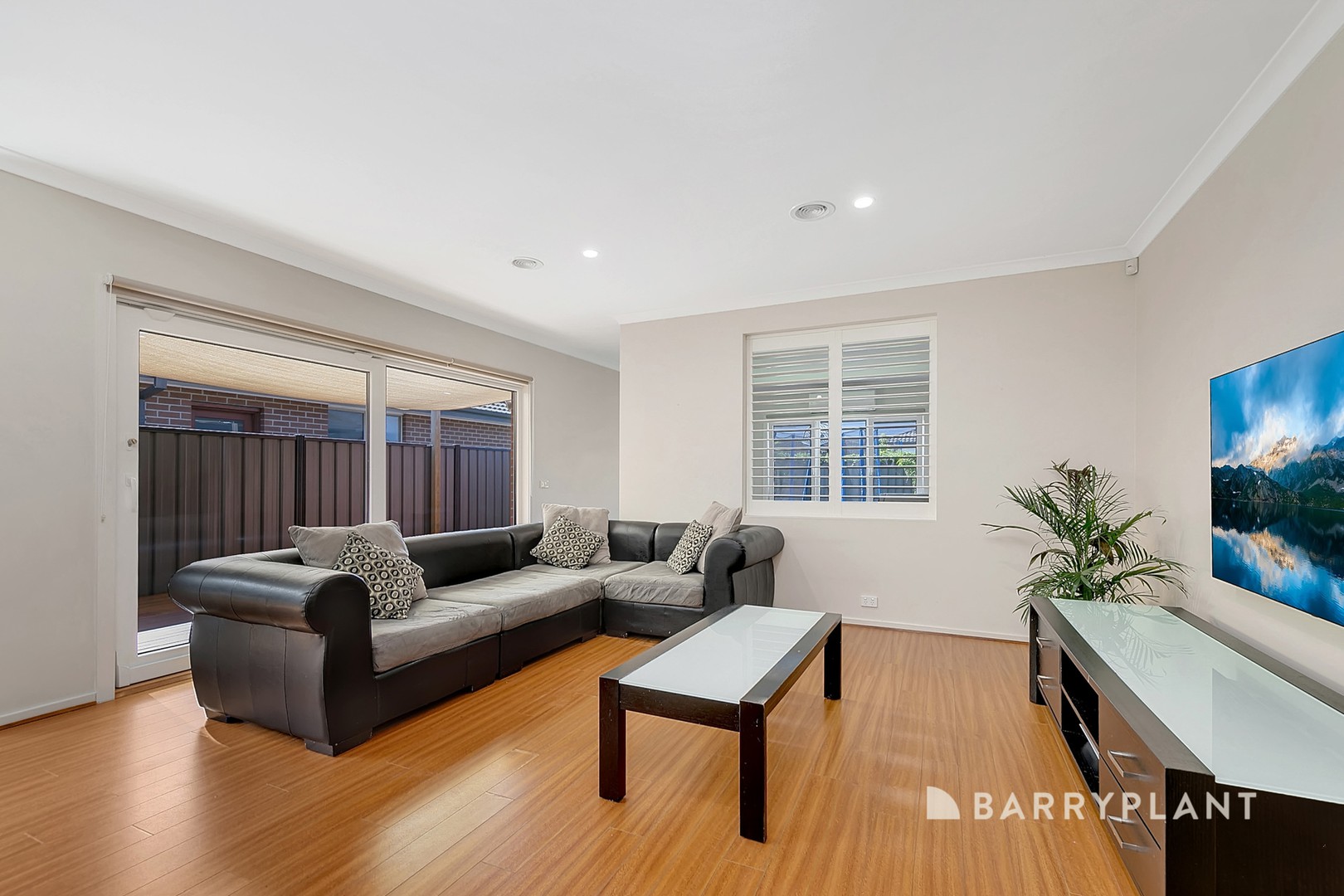 72 Lockhart Street, Mernda, VIC 3754, Mernda - Thumbnail 3