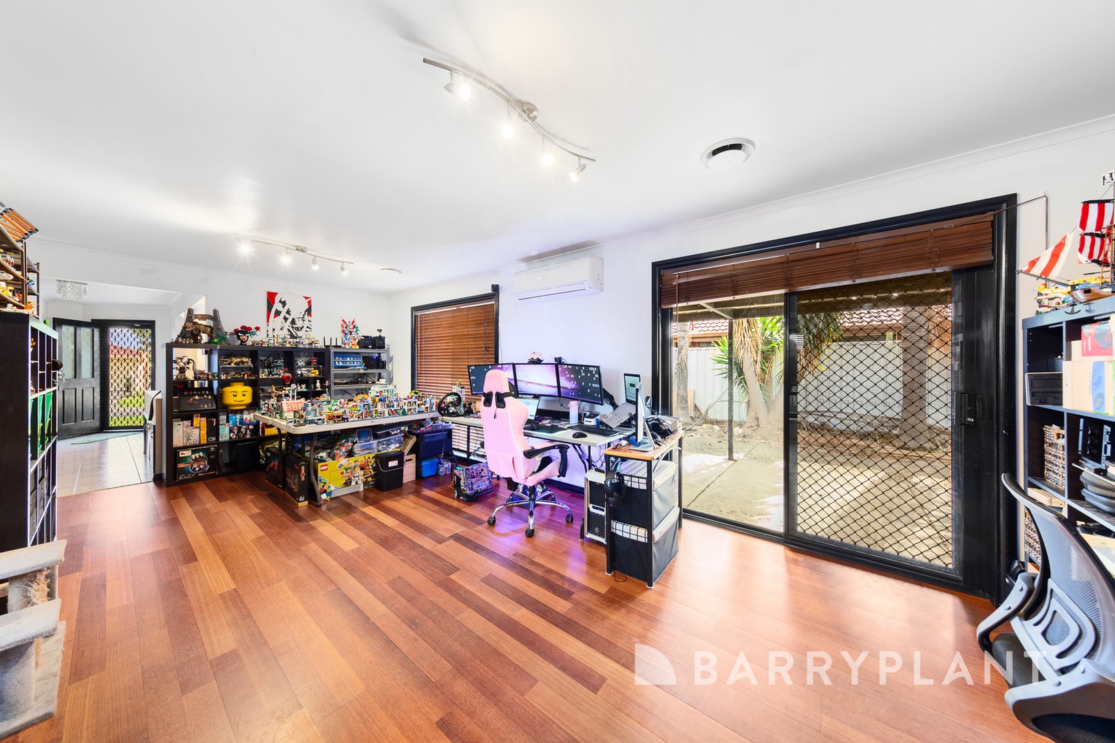 72 Magnolia Street, St Albans, VIC 3021 - Thumbnail 2 - 29/04/2024