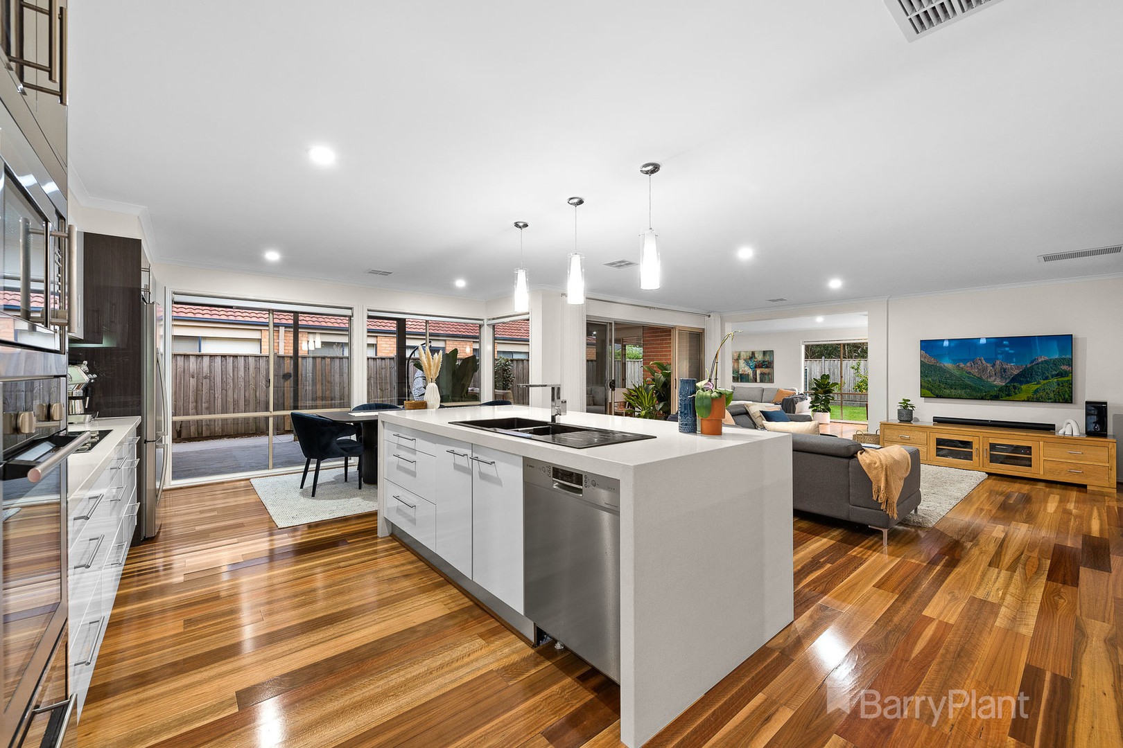 72 Marsh Grove, Berwick, VIC 3806, Berwick - Thumbnail 4