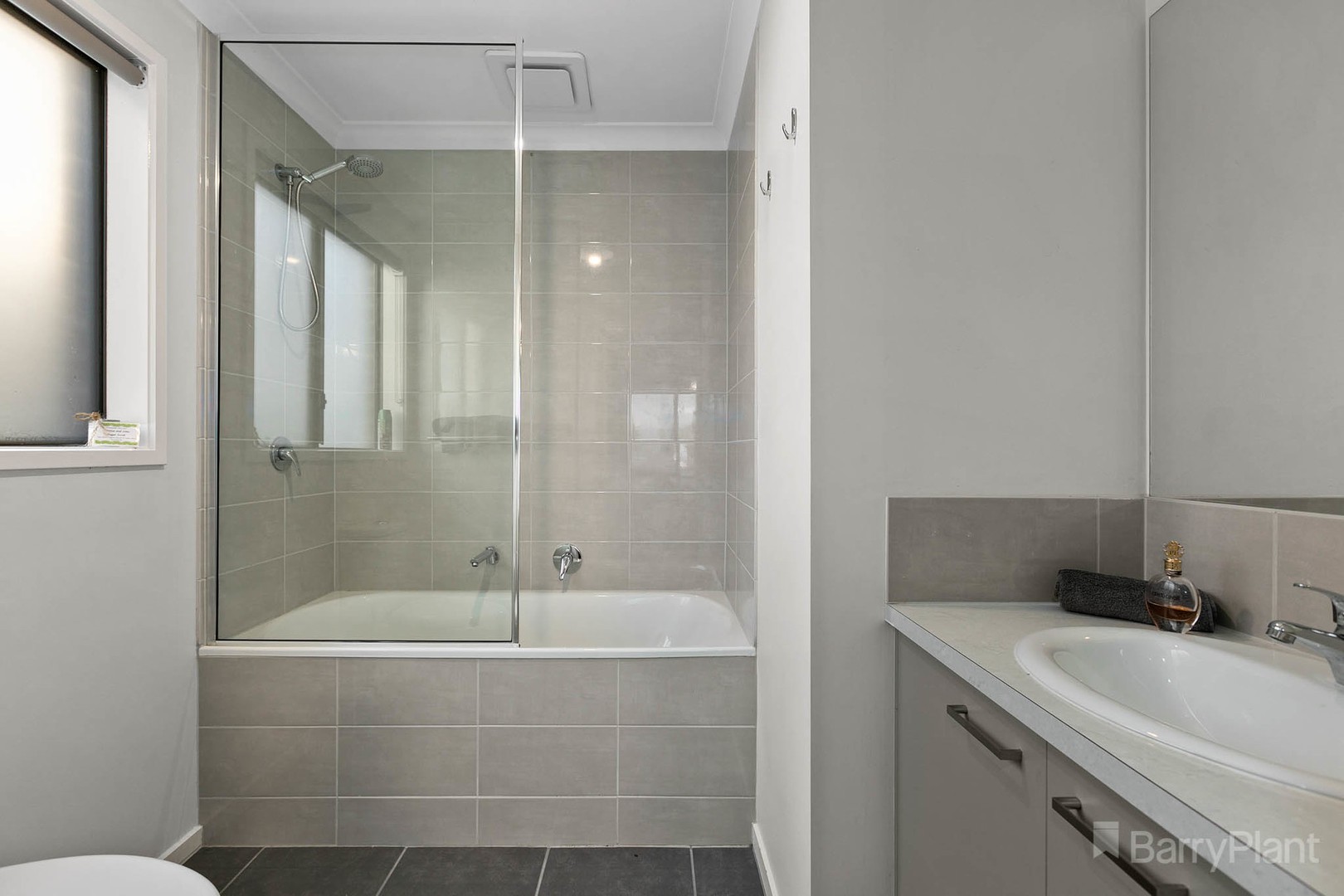 72 McEwan Drive, Cranbourne East, VIC 3977, Cranbourne East - Thumbnail 6