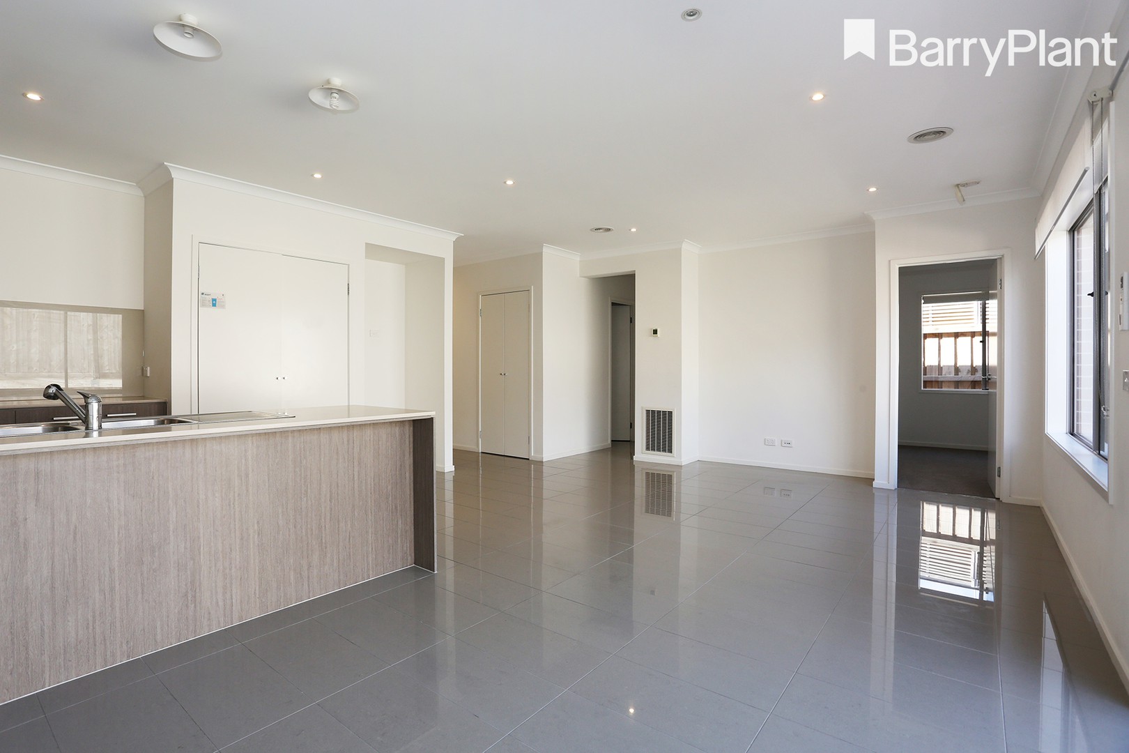 72 Noorat PlaceCranbourne North, VIC 3977  - Leased, Cranbourne North - Thumbnail 5