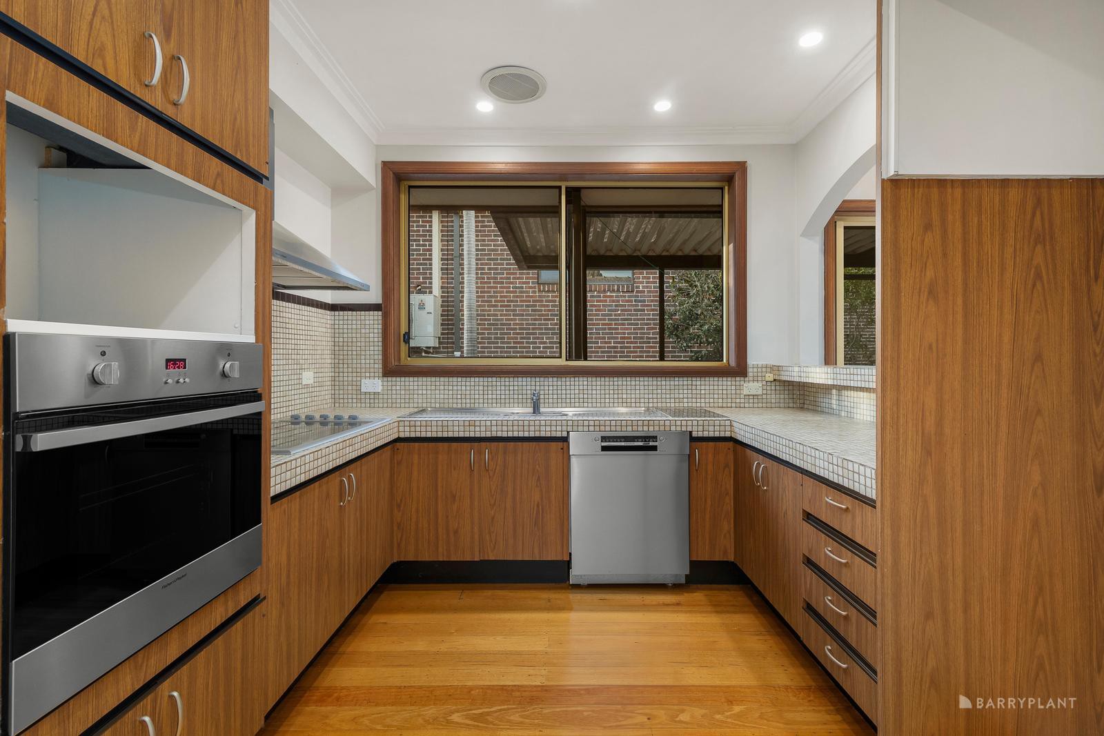 72 Olympus Drive, Templestowe Lower, VIC 3107, Templestowe Lower - Thumbnail 4