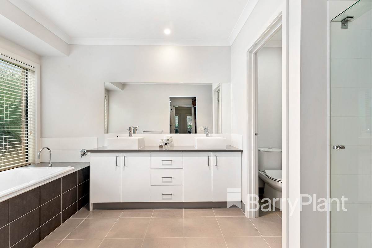 72 Parkedge Circuit, Rosebud, VIC 3939, Rosebud - Thumbnail 7