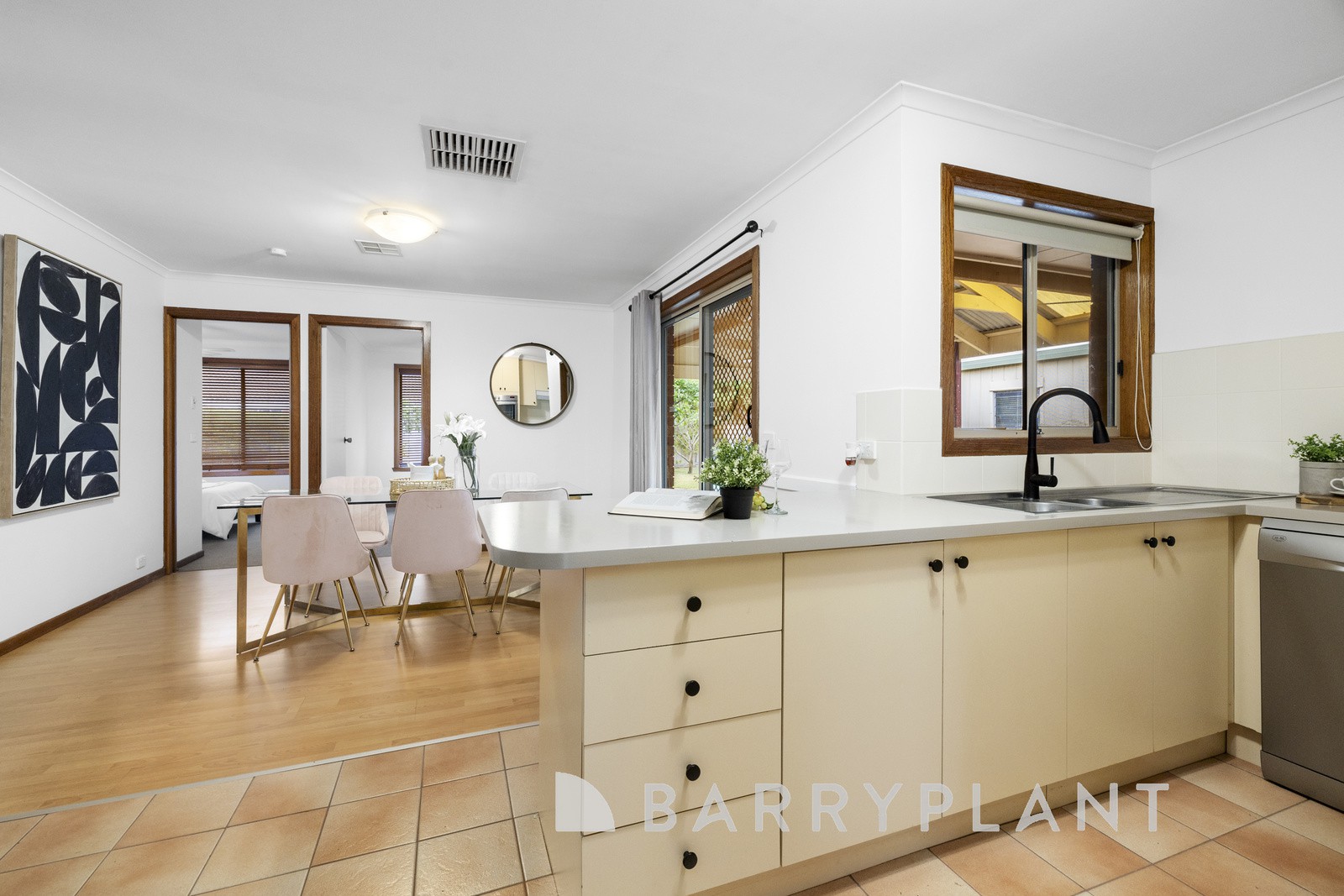 72 Pennyroyal Crescent, Kurunjang, VIC 3337, Kurunjang - Thumbnail 8