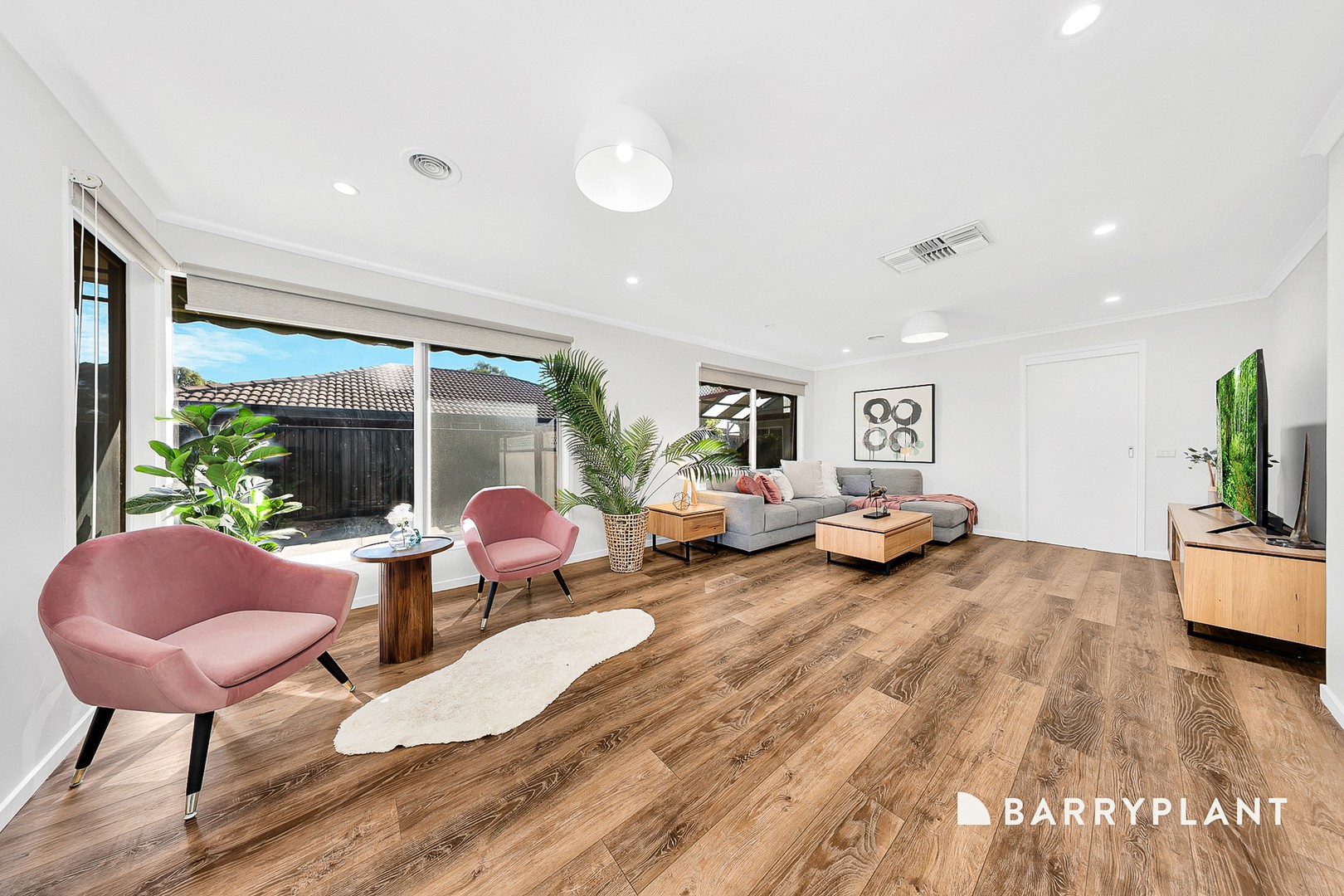 72 Prince Of Wales Avenue, Mill Park, VIC 3082 - Thumbnail 2 - 12/03/2025