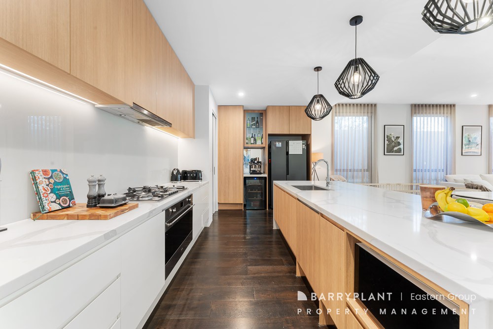 72 Winters Way, Doncaster, VIC 3108, Doncaster - Thumbnail 2