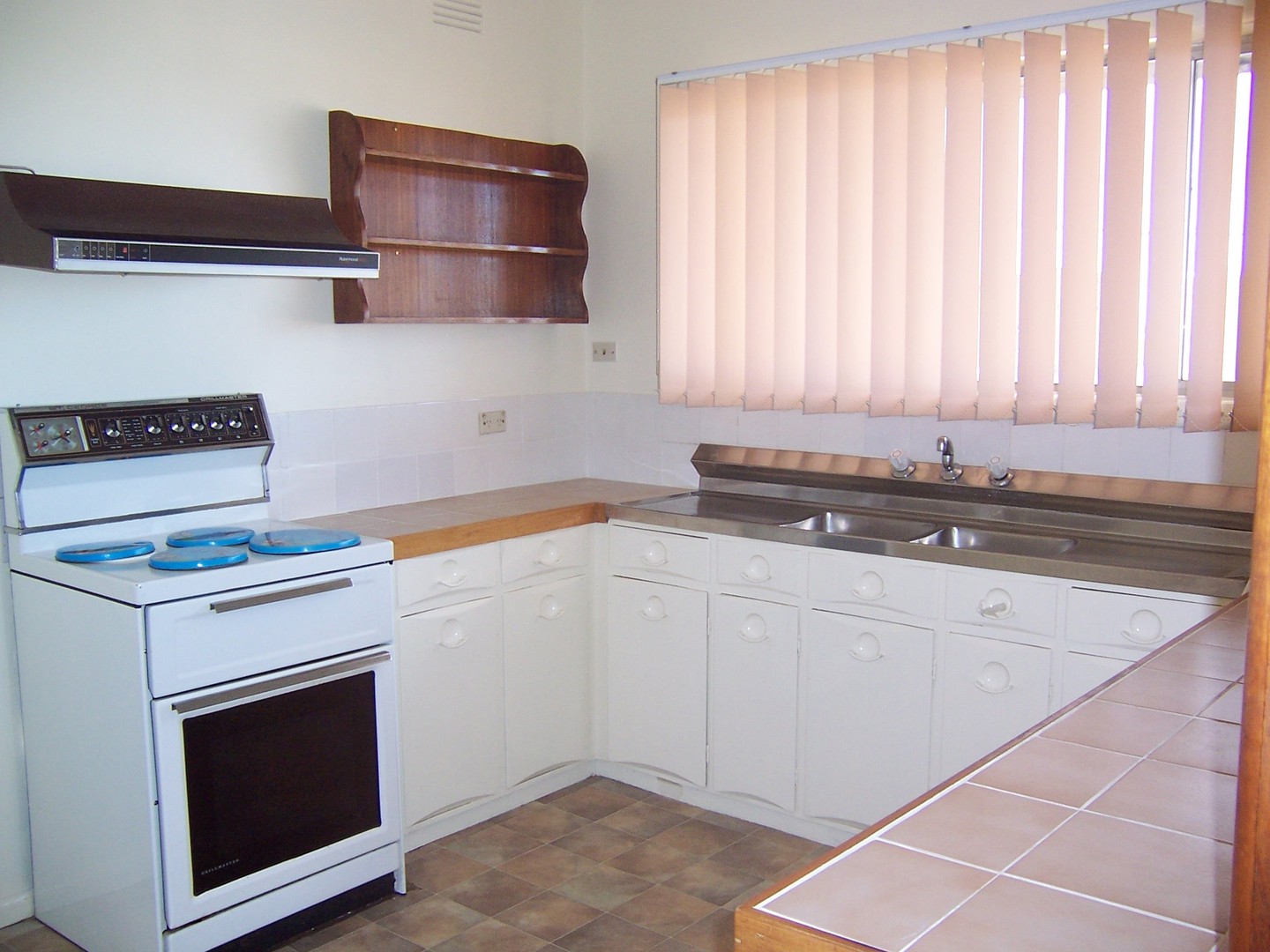 72A Thorburn Street, Bell Park, VIC 3215 - Thumbnail 2 - 05/05/2025