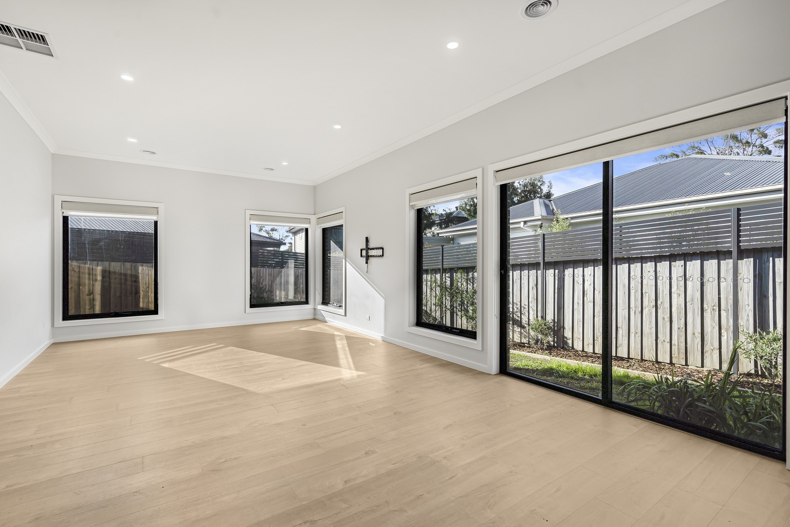 72B Roseman Road, Chirnside Park, VIC 3116, Chirnside Park - Thumbnail 4