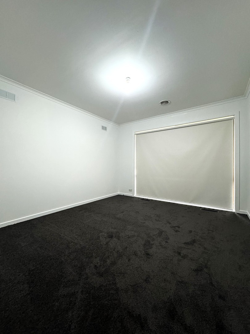 73 Bernard Drive, Melton South, VIC 3338, Melton South - Thumbnail 7