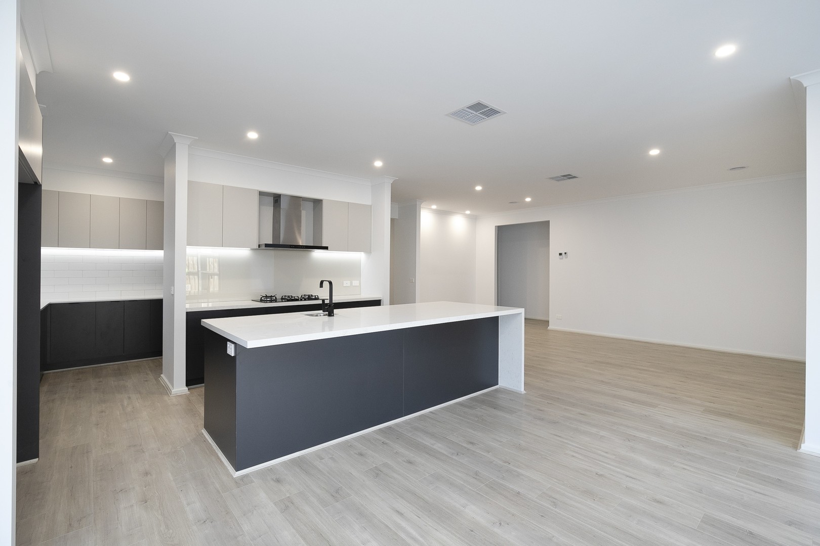 73 Dominion Drive, Burnside, VIC 3023 - Thumbnail 1 - 28/06/2024