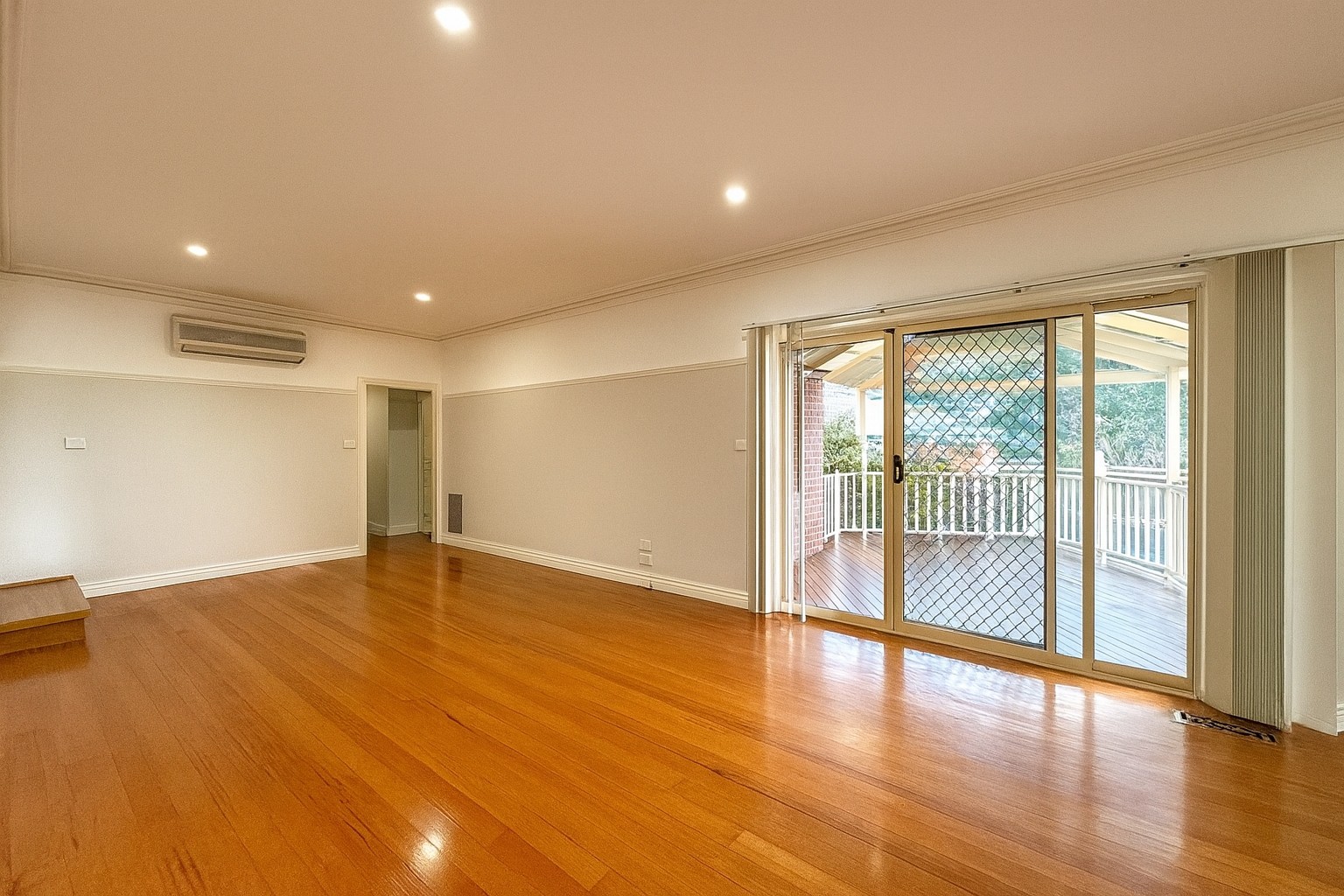 73 Gloucester Avenue, Berwick, VIC 3806, Berwick - Thumbnail 5