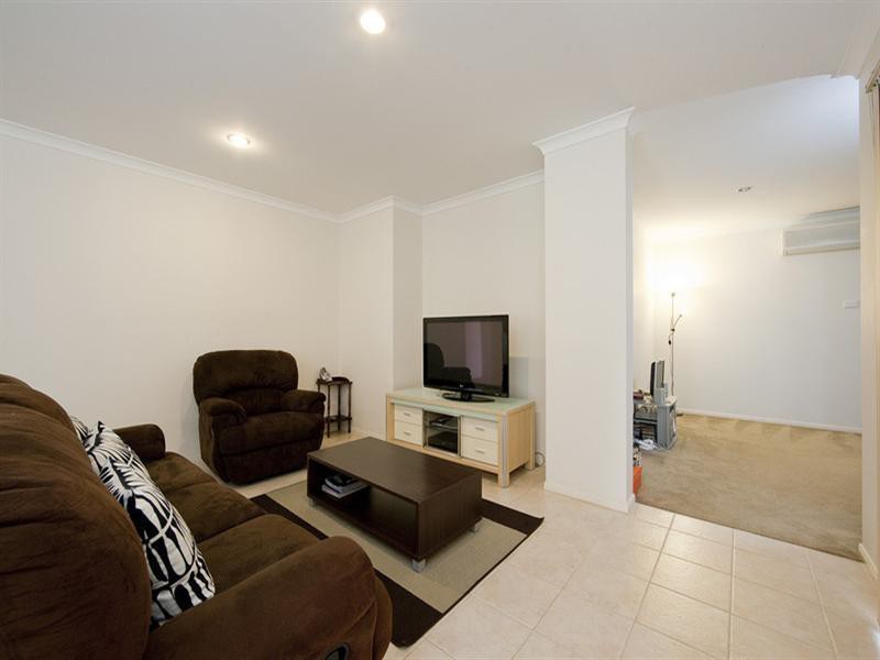 73 Juniper Avenue, Point Cook, VIC 3030, Point Cook - Thumbnail 7