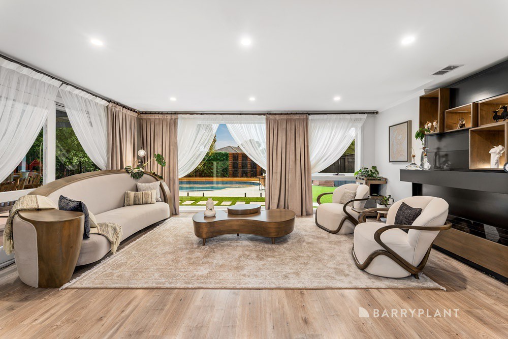 73 Veronica Crescent, Mill Park, VIC 3082, Mill Park - Thumbnail 2
