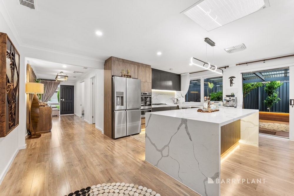 73 Veronica Crescent, Mill Park, VIC 3082, Mill Park - Thumbnail 5