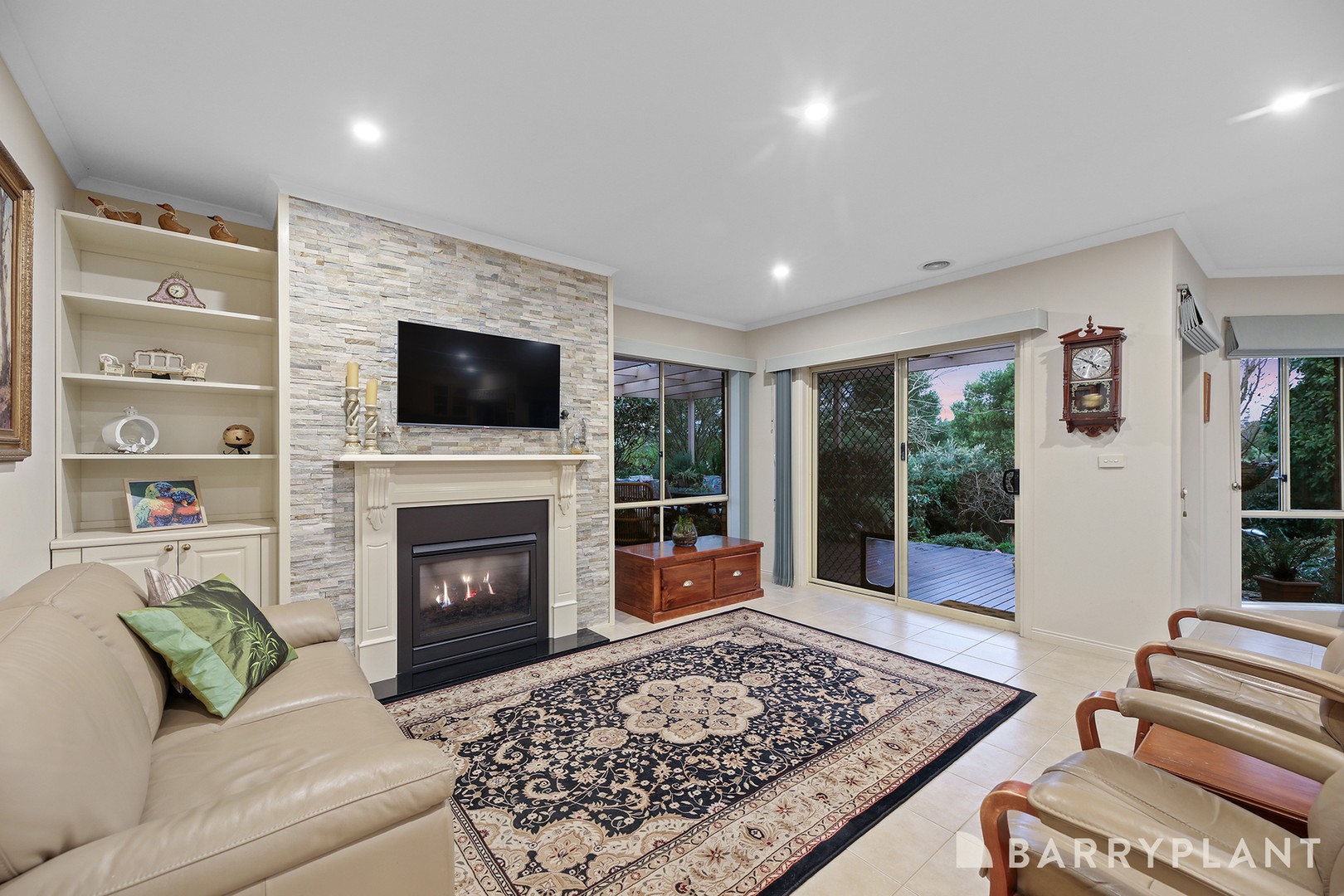 73 Walker Drive, Drouin, VIC 3818, Drouin - Thumbnail 3