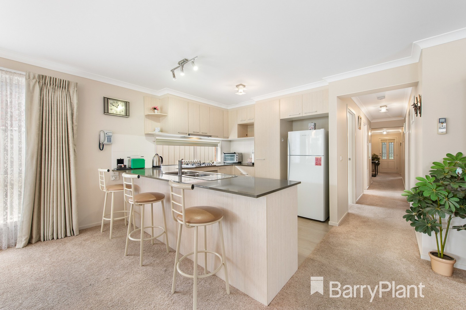 74 Fantail Way, Brookfield, VIC 3338, Brookfield - Thumbnail 3
