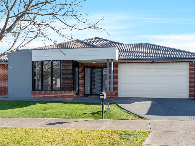 74 Fitzpatrick Circuit, Kalkallo, VIC 3064 - Image - 29/07/2026