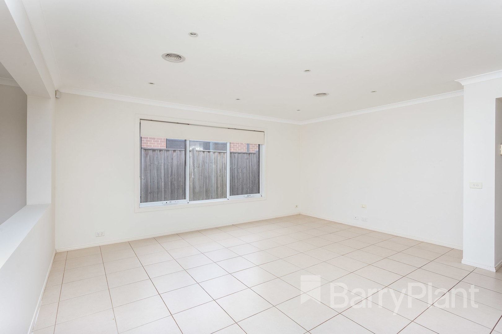 74 Fongeo Drive, Point Cook, VIC 3030, Point Cook - Thumbnail 5