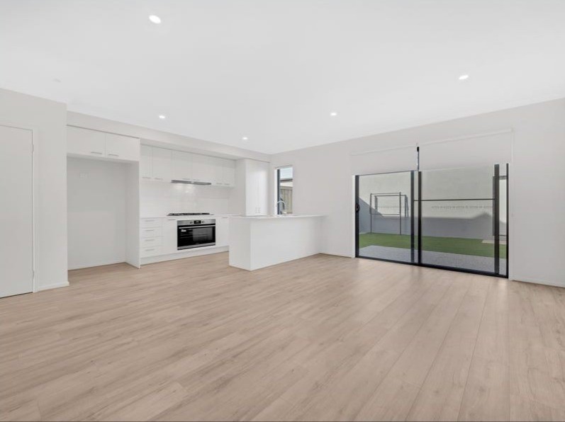 74 Gibsons Circuit, Bonnie Brook, VIC 3335, Bonnie Brook - Thumbnail 3