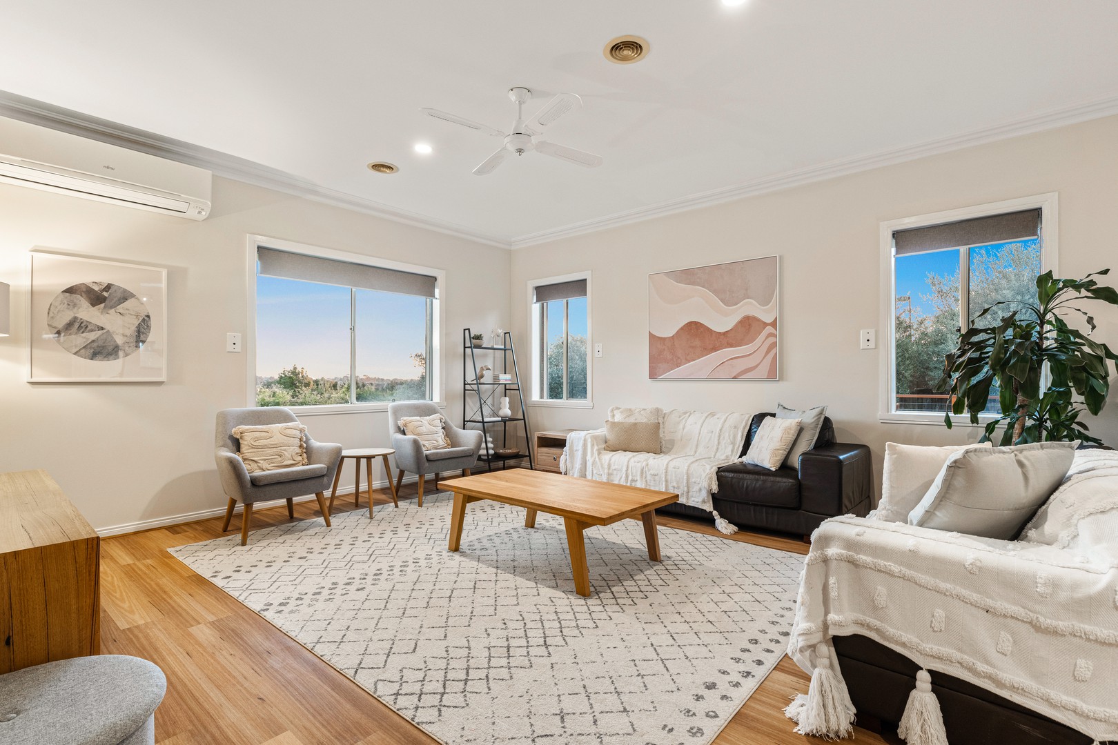 74 Grange  Drive, Lysterfield, VIC 3156, Lysterfield - Thumbnail 3