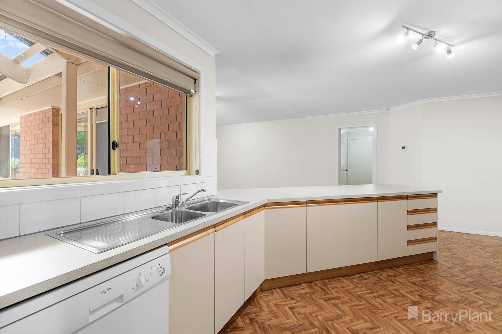 74 Hinrichsen Drive, Hallam, VIC 3803, Hallam - Thumbnail 6