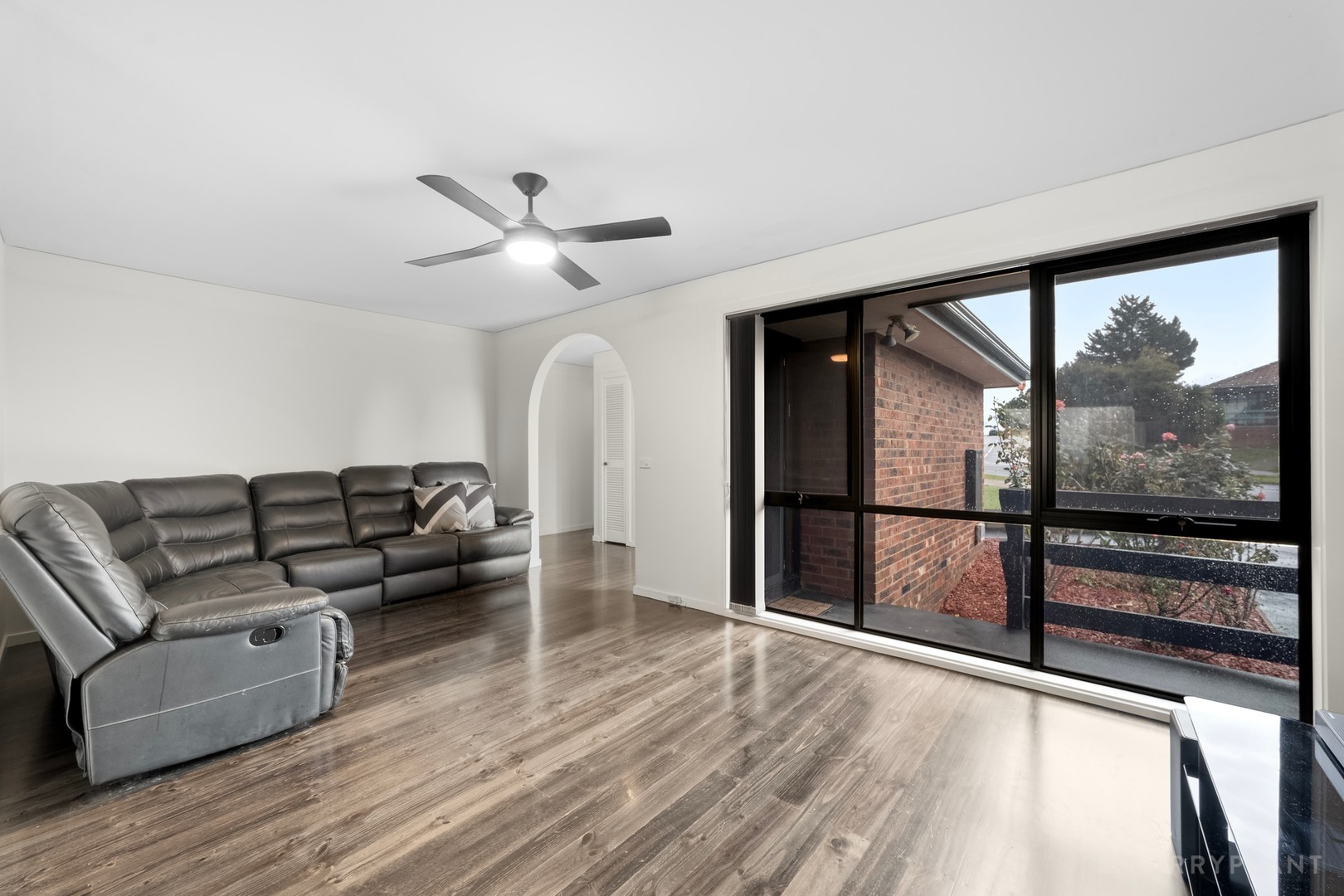 74 John Fawkner Drive, Endeavour Hills, VIC 3802, Endeavour Hills - Thumbnail 3