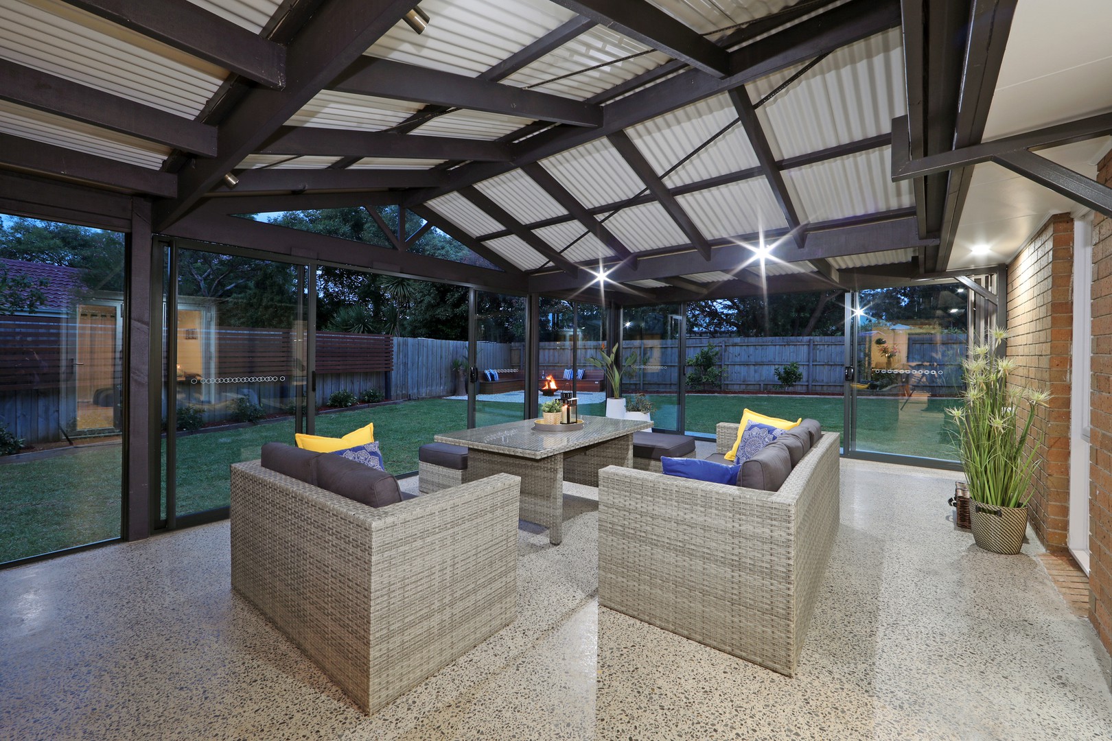 74 Lakesfield Drive, Lysterfield, VIC 3156 - Thumbnail 2 - 11/11/2021