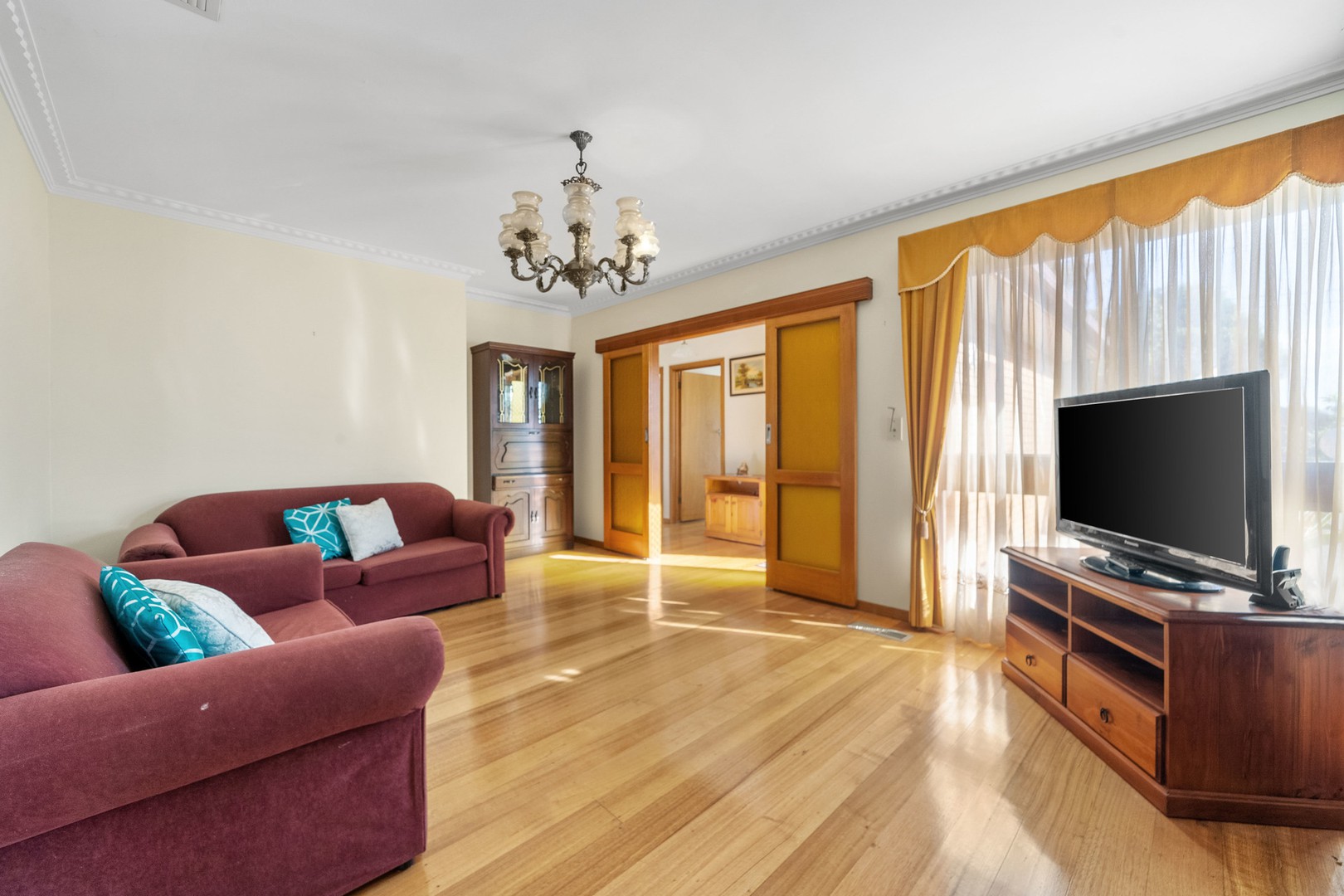 74 Radford Road, Reservoir, VIC 3073, Reservoir - Thumbnail 4