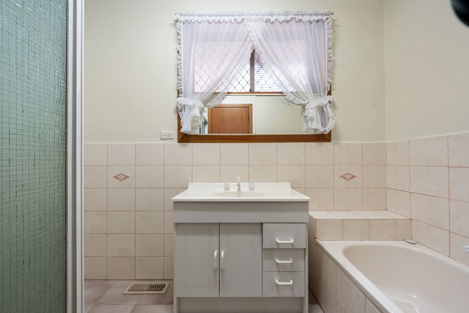 74 Radford Road, Reservoir, VIC 3073, Reservoir - Thumbnail 7
