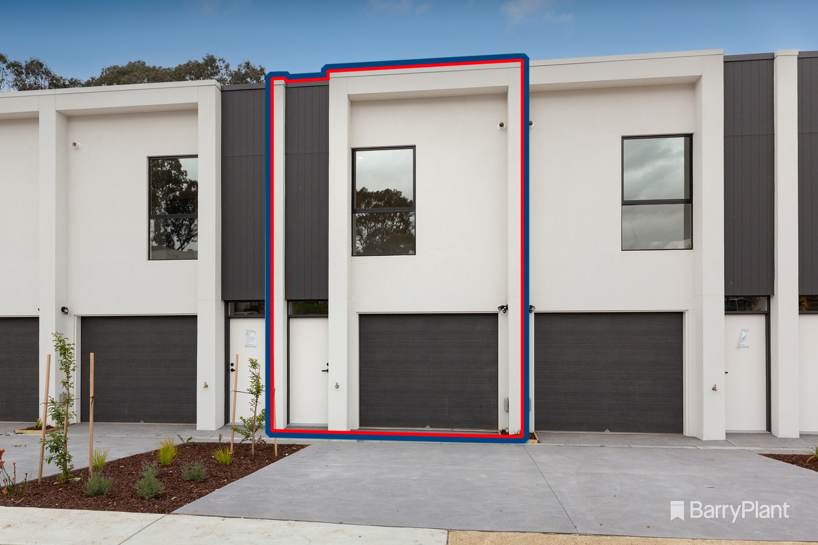 74 Riana Loop, Eumemmerring, VIC 3177 - Thumbnail 2 - 20/10/2022