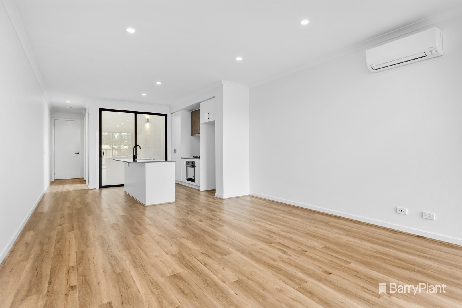 74 Riana Loop, Eumemmerring, VIC 3177, Eumemmerring - Thumbnail 7